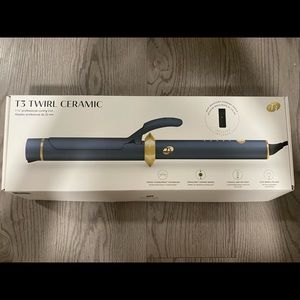 T3 swirl ceramic 1 1/4 professional curling iron